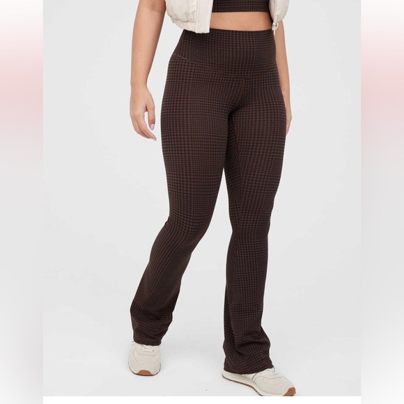 Aerie Womens High Waisted Brown Houndstooth Leggings Medium Bootcut Activewear - Picture 1 of 15